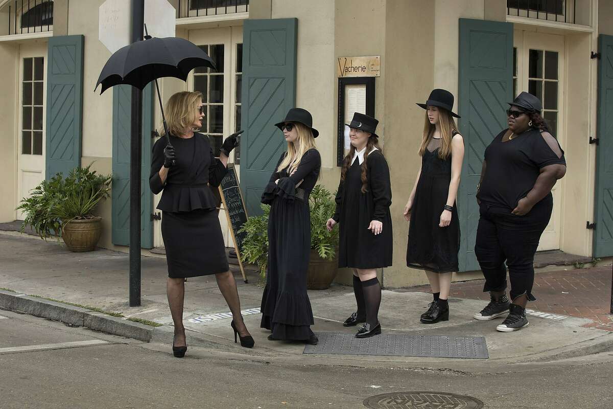 AMERICAN HORROR STORY: COVEN Bitchcraft - Episode 301 (Airs Wednesday, October 9, 10:00 PM e/p) --Pictured: (L-R): Jessica Lange as Fiona, Emma Roberts as Madison, Jamie Brewer as Nan, Taissa Farmiga as Zoe, Gabourey Sidibe as Queenie