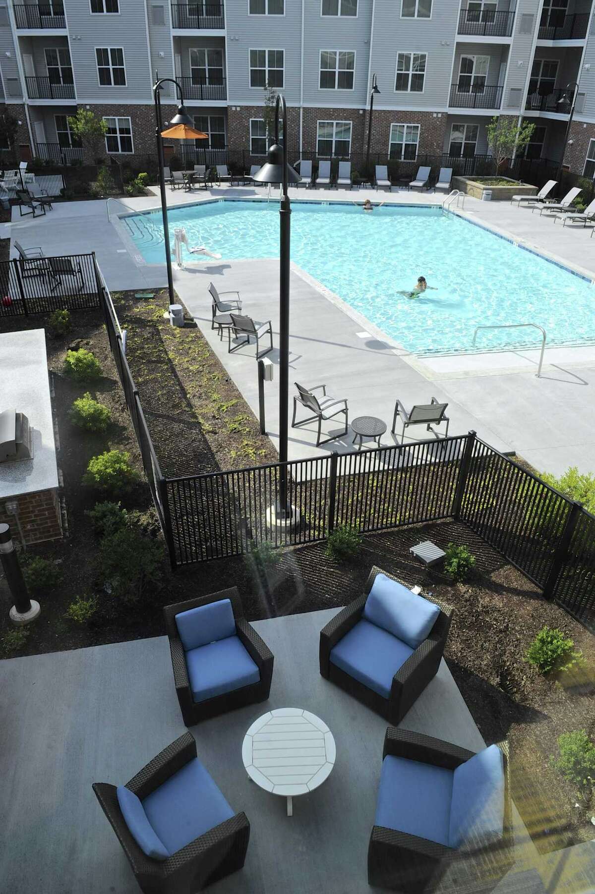 Developers seek new conveniences, services to bring in apartment renters