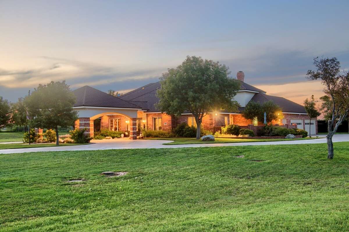 Midland home perfect for horse owners hits the market for nearly 1.7