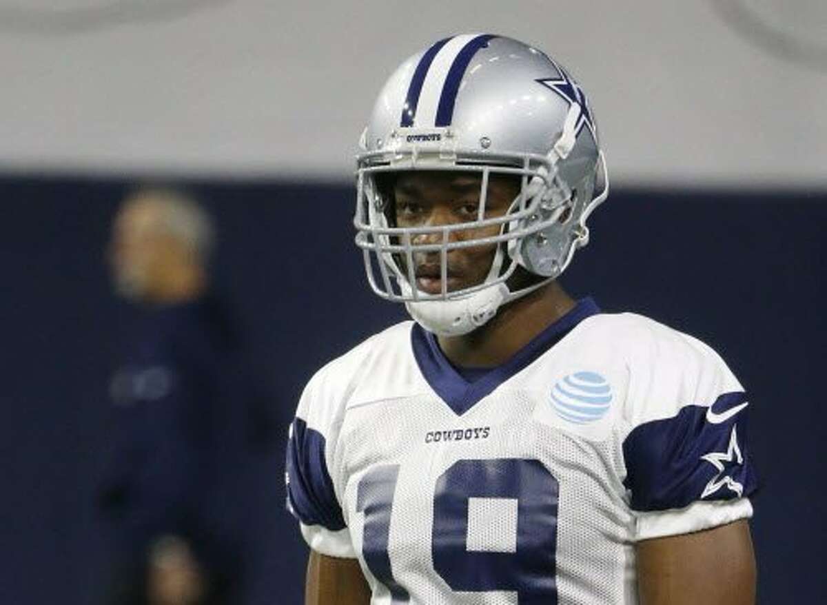 Cowboys get Amari Cooper from Raiders for 1st—round pick