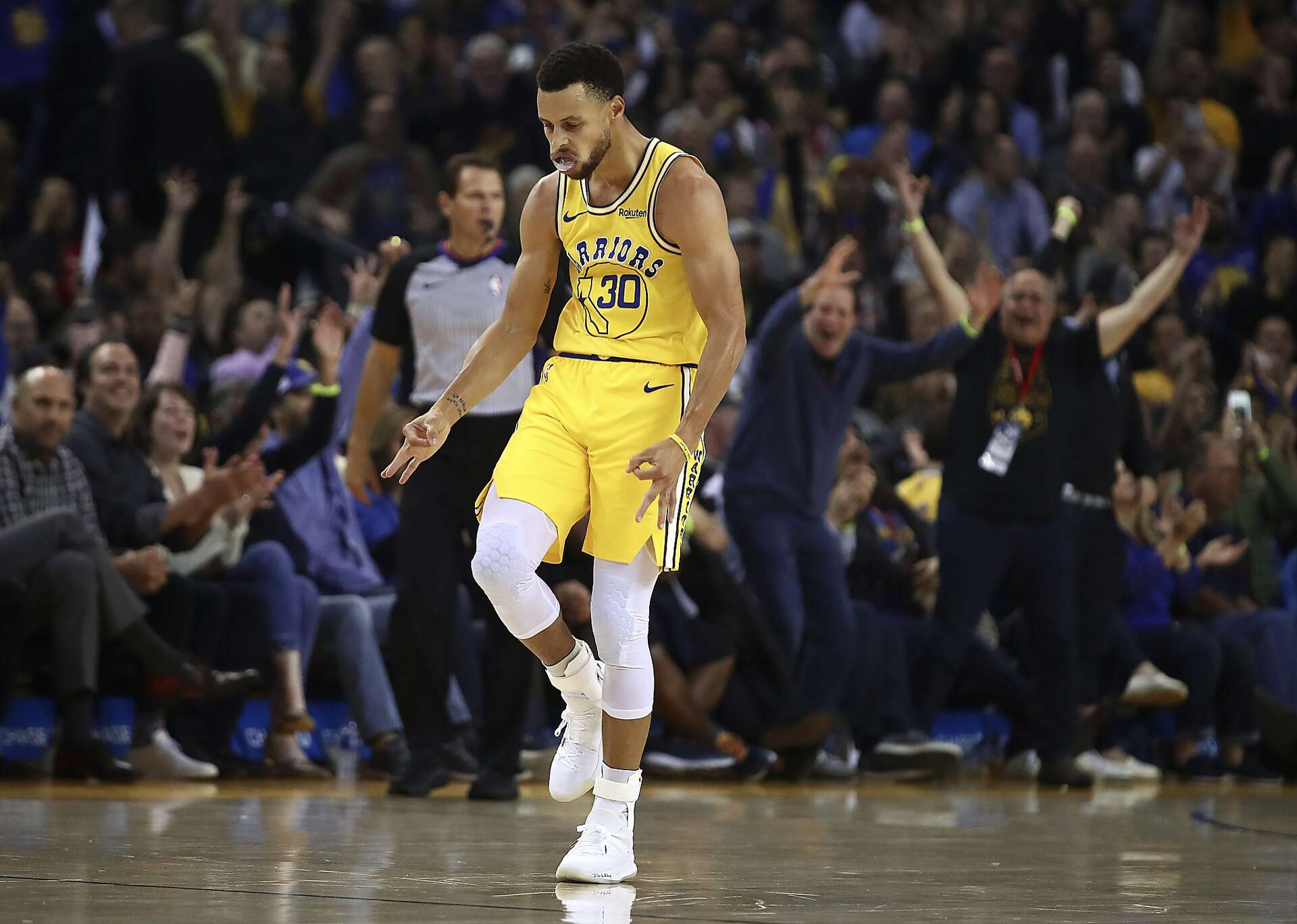 Stephen Curry's 51-point outburst leaves Wizards exasperated