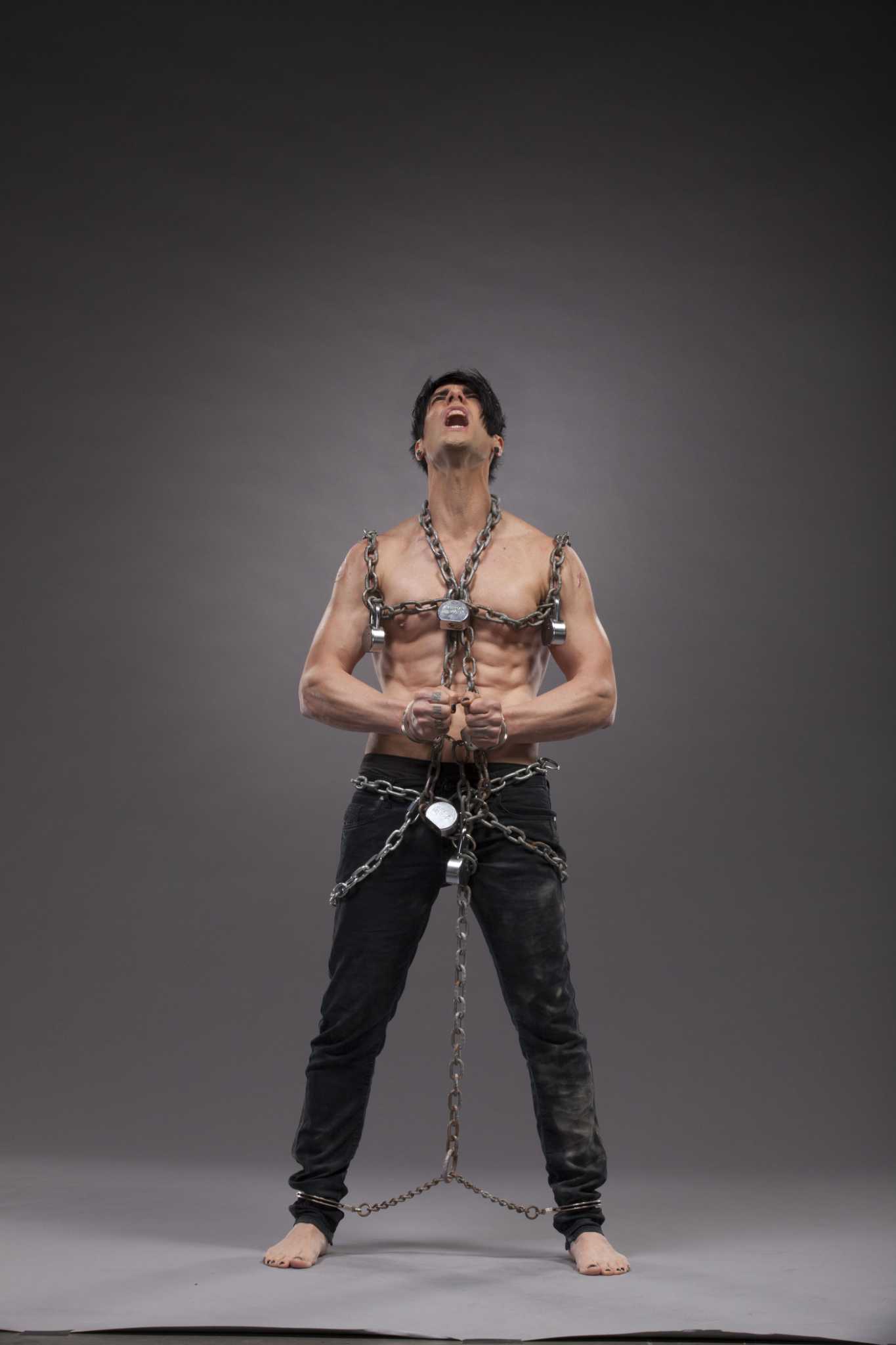 ‘Criss Angel RAW: The Mindfreak Unplugged’ at Foxwoods - Connecticut Post