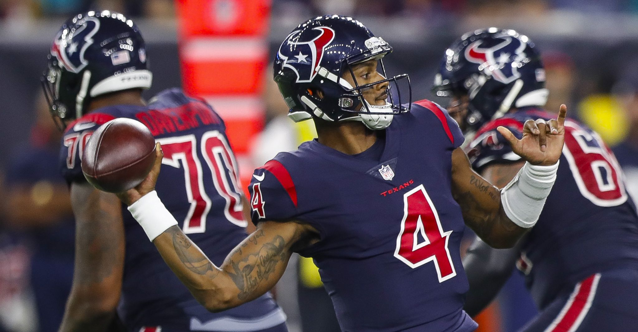 Texans' Deshaun Watson does a victory lap around Dolphins' Brock