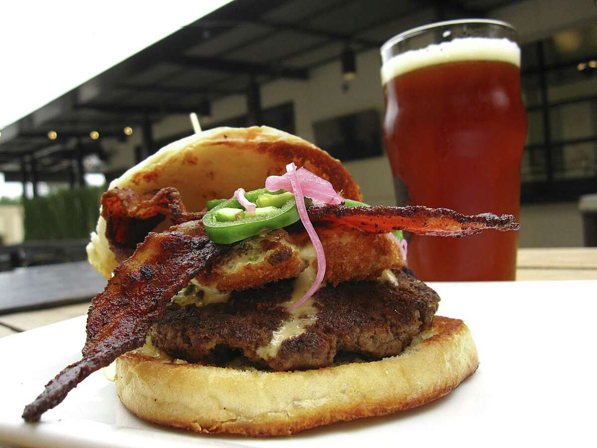 Review Muck & Fuss and Sidecar unite burgers, beer, craft cocktails in