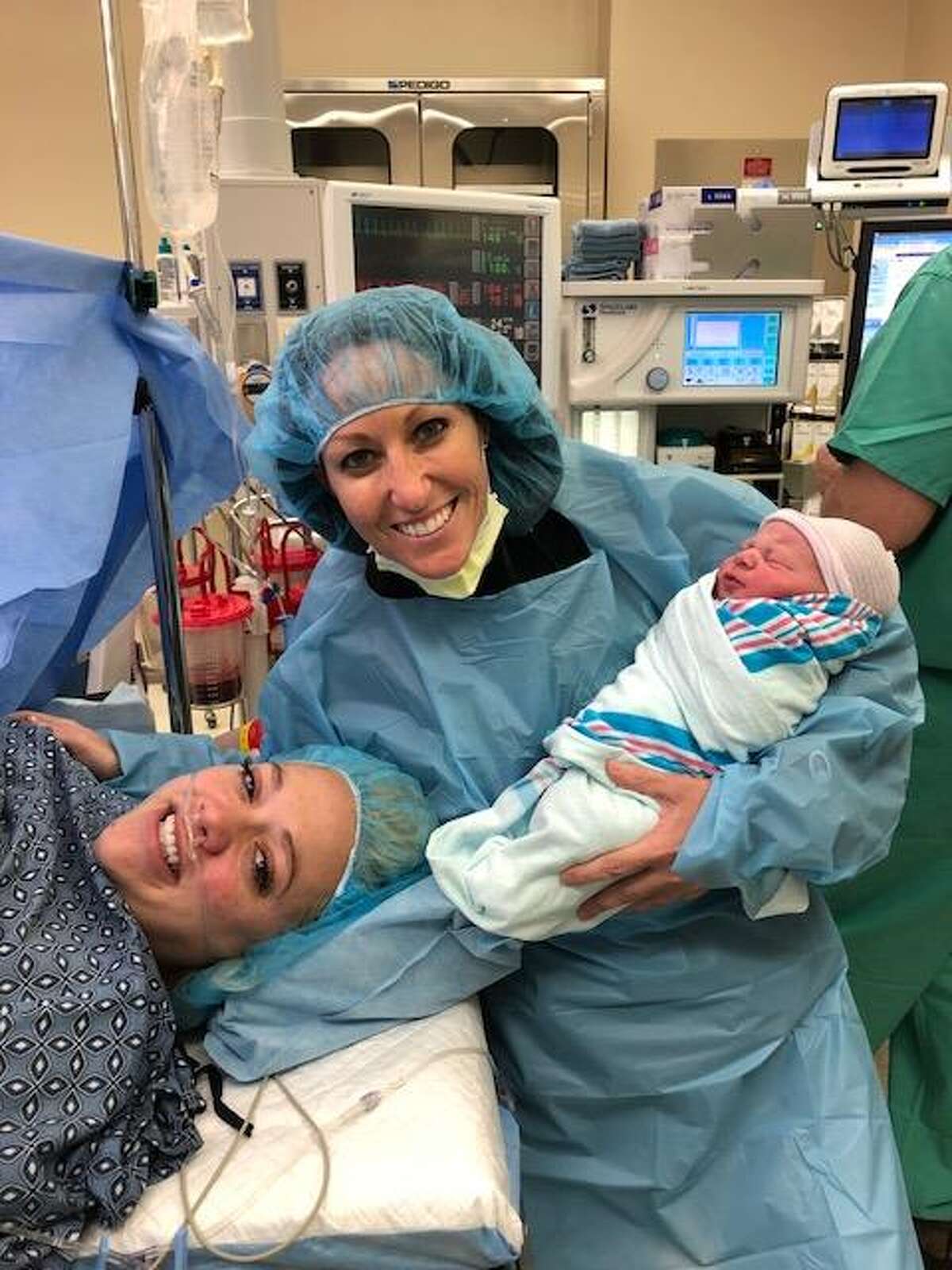 Ashleigh Coulter, 28, and Bliss Coulter, 36, of north Texas are the proud new mothers of a boy named Stetson and using a method known as "effortless reciprocal in vitro fertilization," they both carried their own baby.