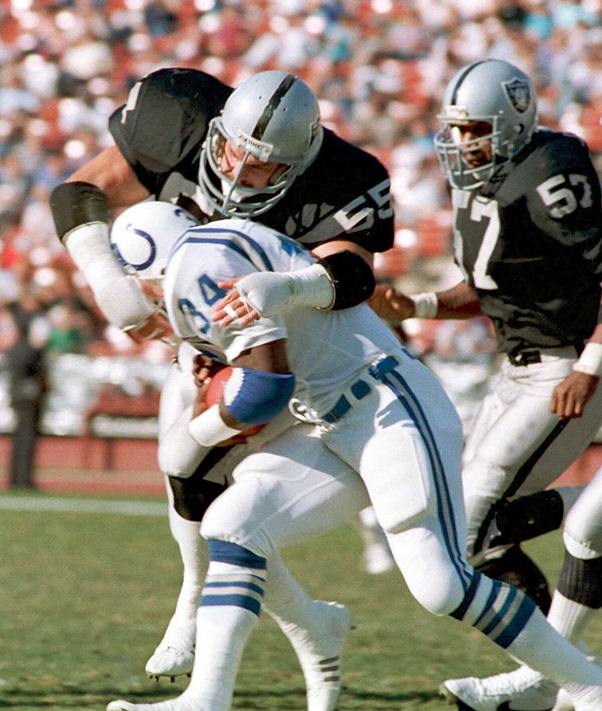 VIDEO: Fans fight at 49ers-Raiders game; 31 fans arrested, 93