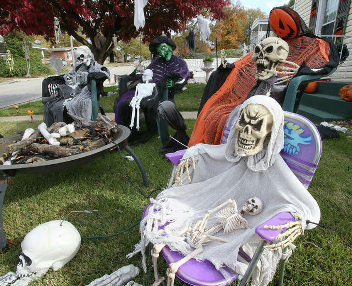 PHOTOS | The fright stuff! A look a Halloween decor around the ...