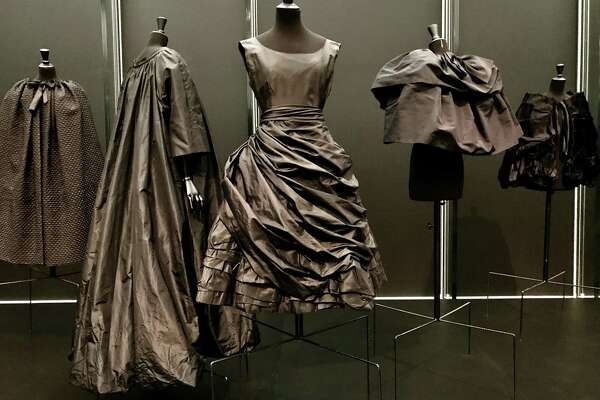 balenciaga in black kimbell art museum