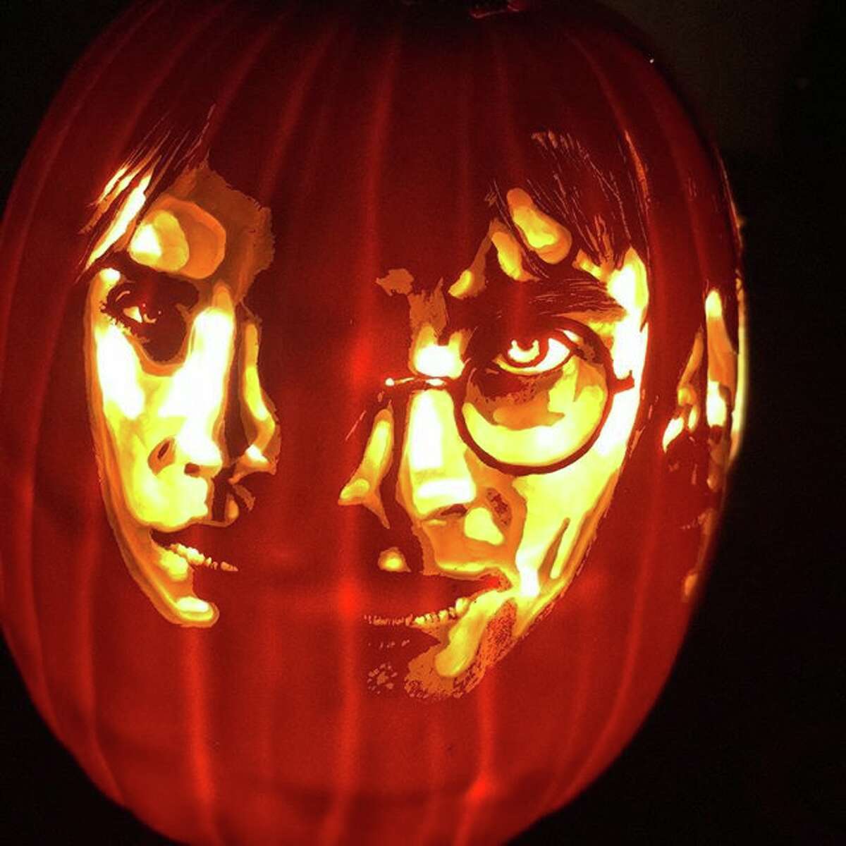Pumpkin carver creates 'Nightmare Before Christmas', Harry Potter ...
