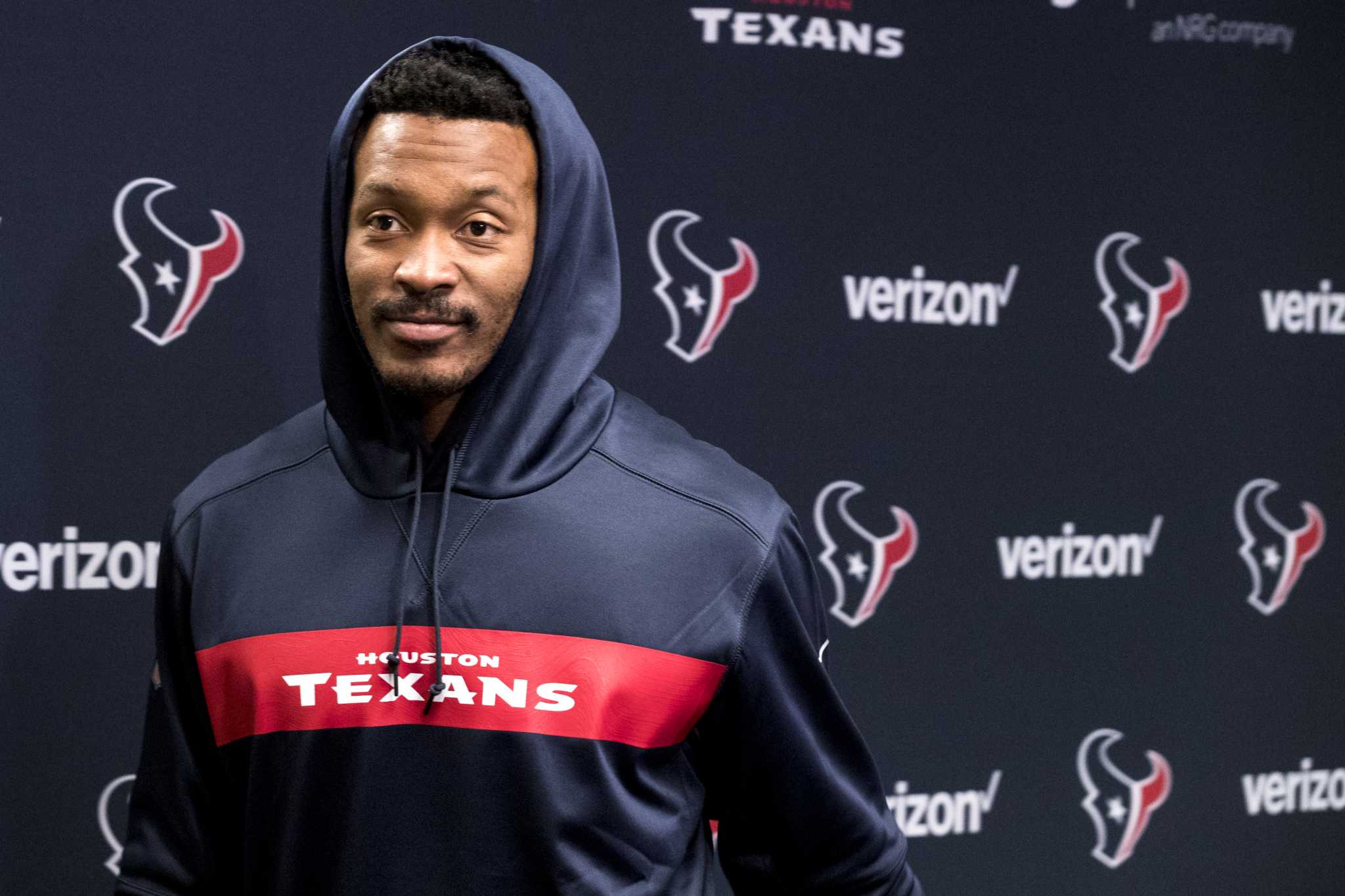 Demaryius Thomas wants to remain with Texans, doesn't want to retire