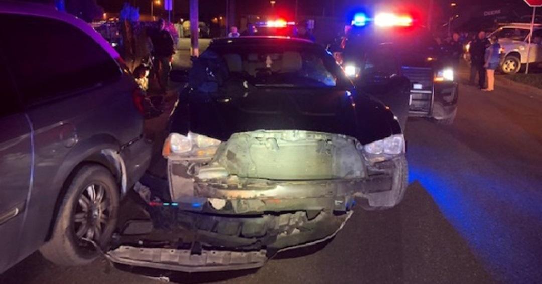 Teenage girl crashes after leading cops on car chase in Laredo
