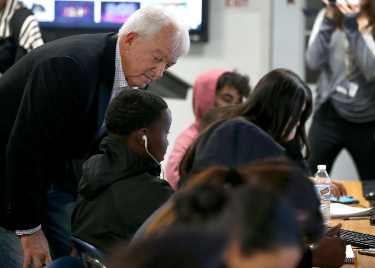 Republican gubernatorial candidate John Cox meets with students in a digital media studios class during a campaign stop at the MIT Academy charter school in Vallejo, Calif. on Thursday, Nov. 1, 2018.