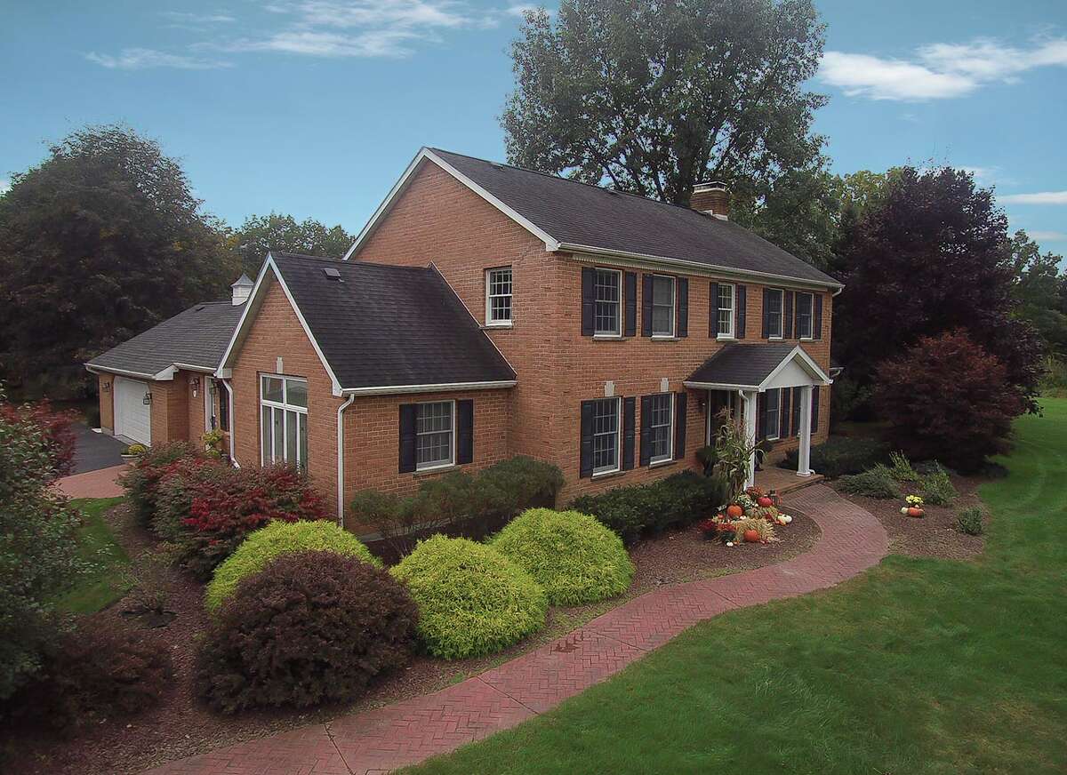 House of the Week Colonial in Halfmoon