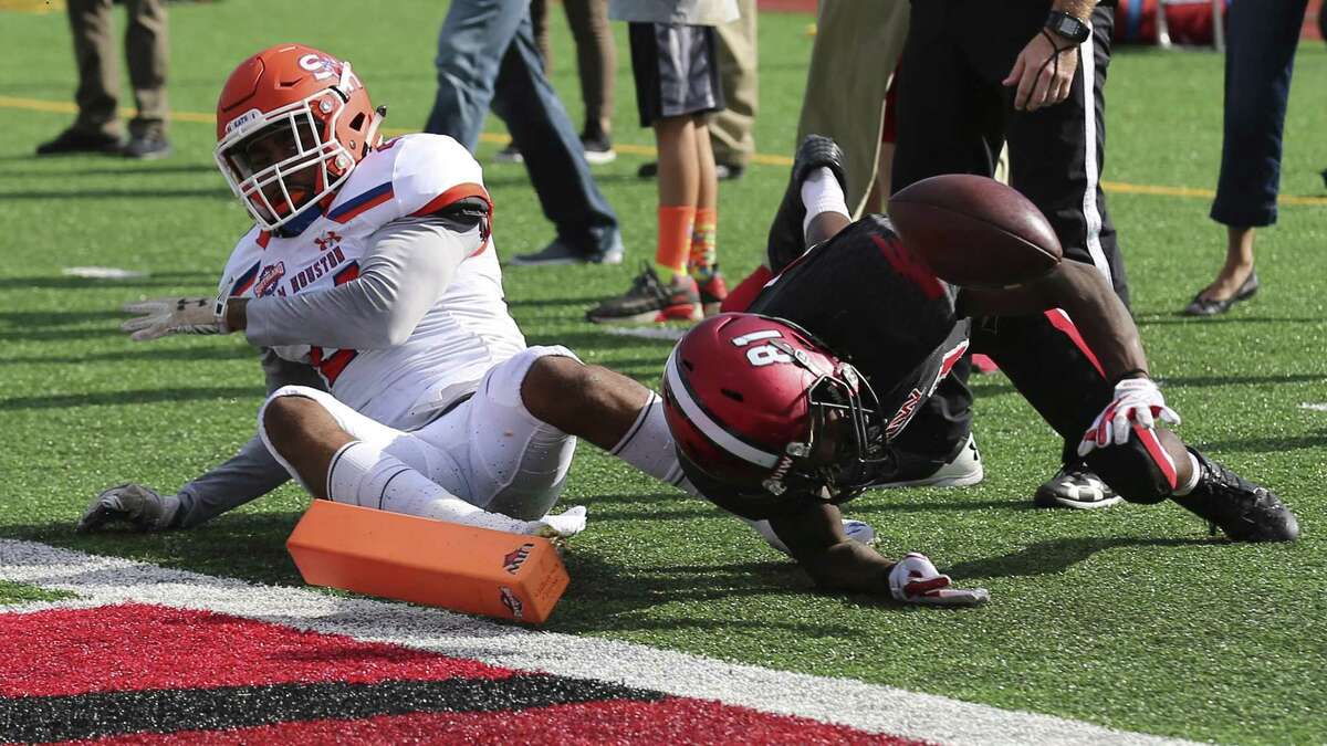 Incarnate Word finishes home slate undefeated, keeps Southland title Incarnate Word finishes home slate undefeated, keeps Southland title