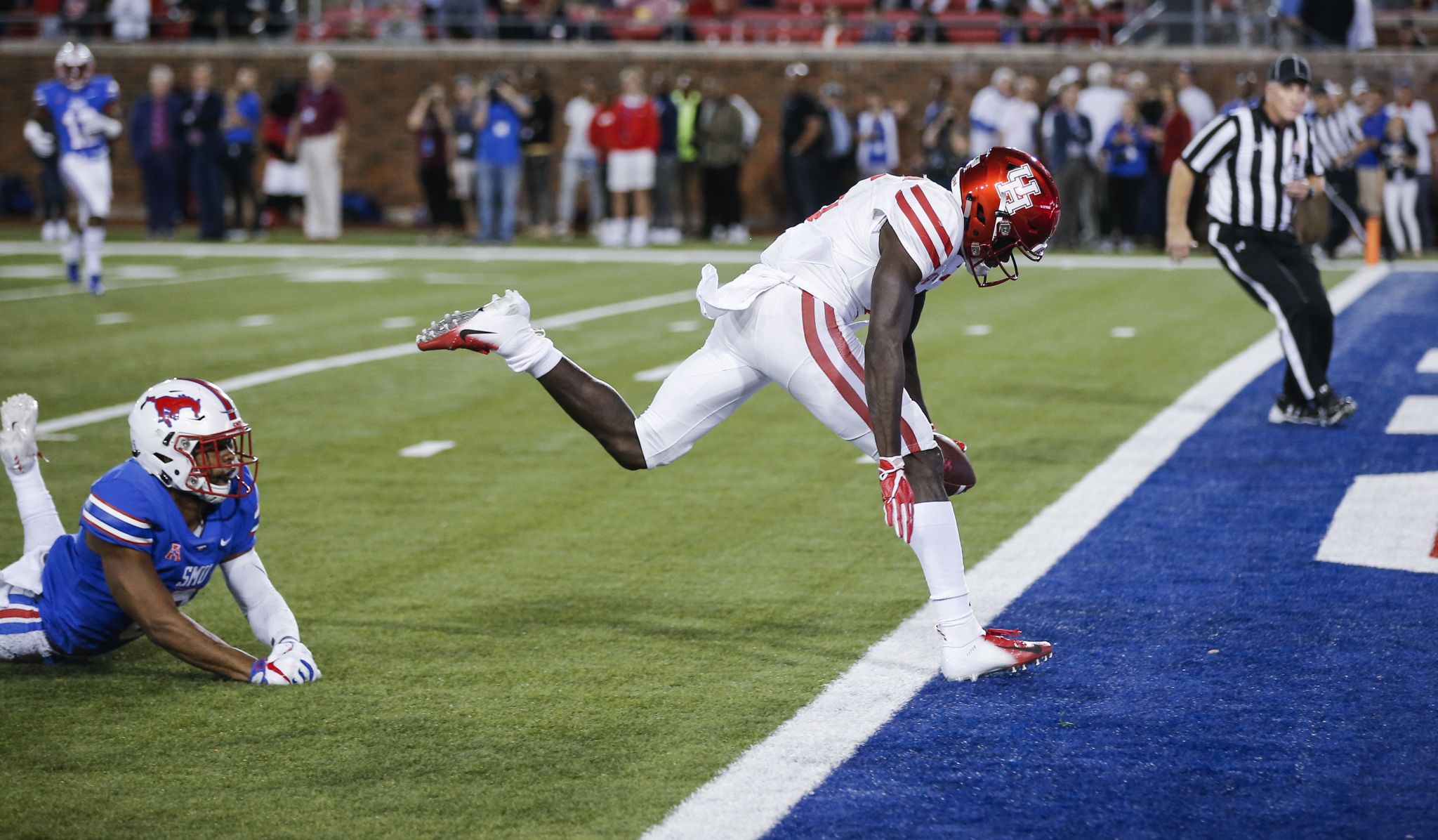 UH suffers stunning loss to SMU