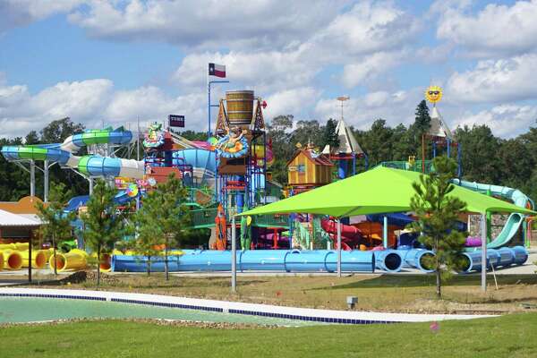 Top 10 Amusement Parks within driving distance of Houston