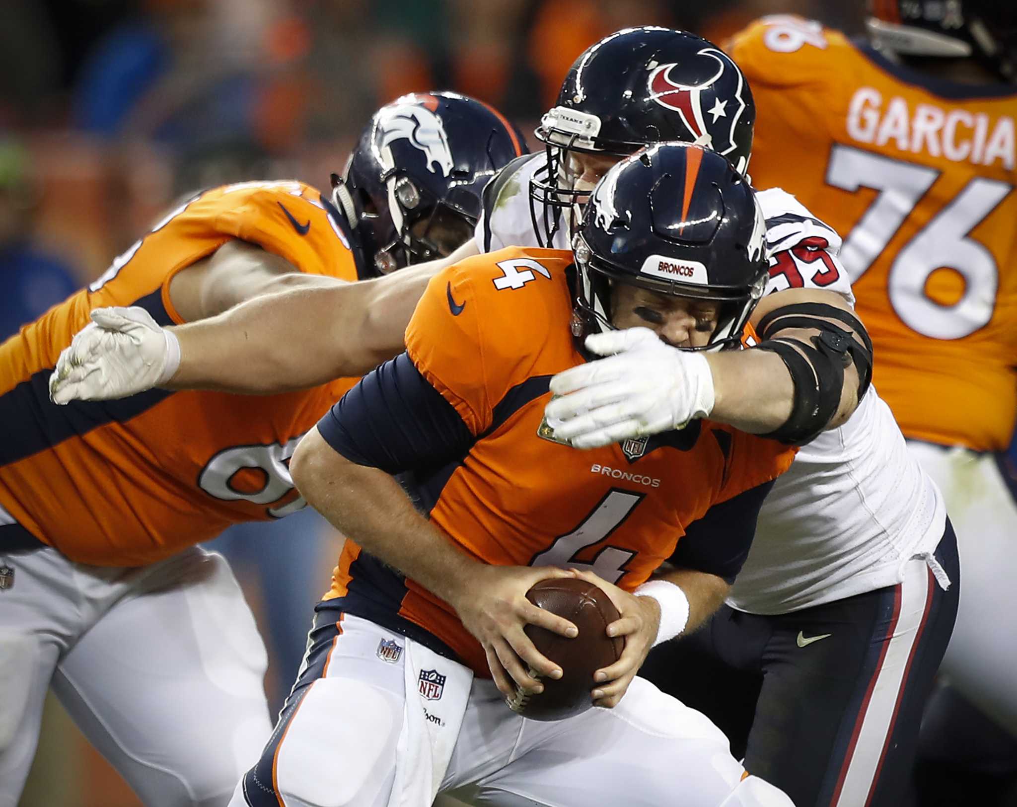 Broncos miss FG, Texans extend win streak to 6 in Demaryius Thomas' debut