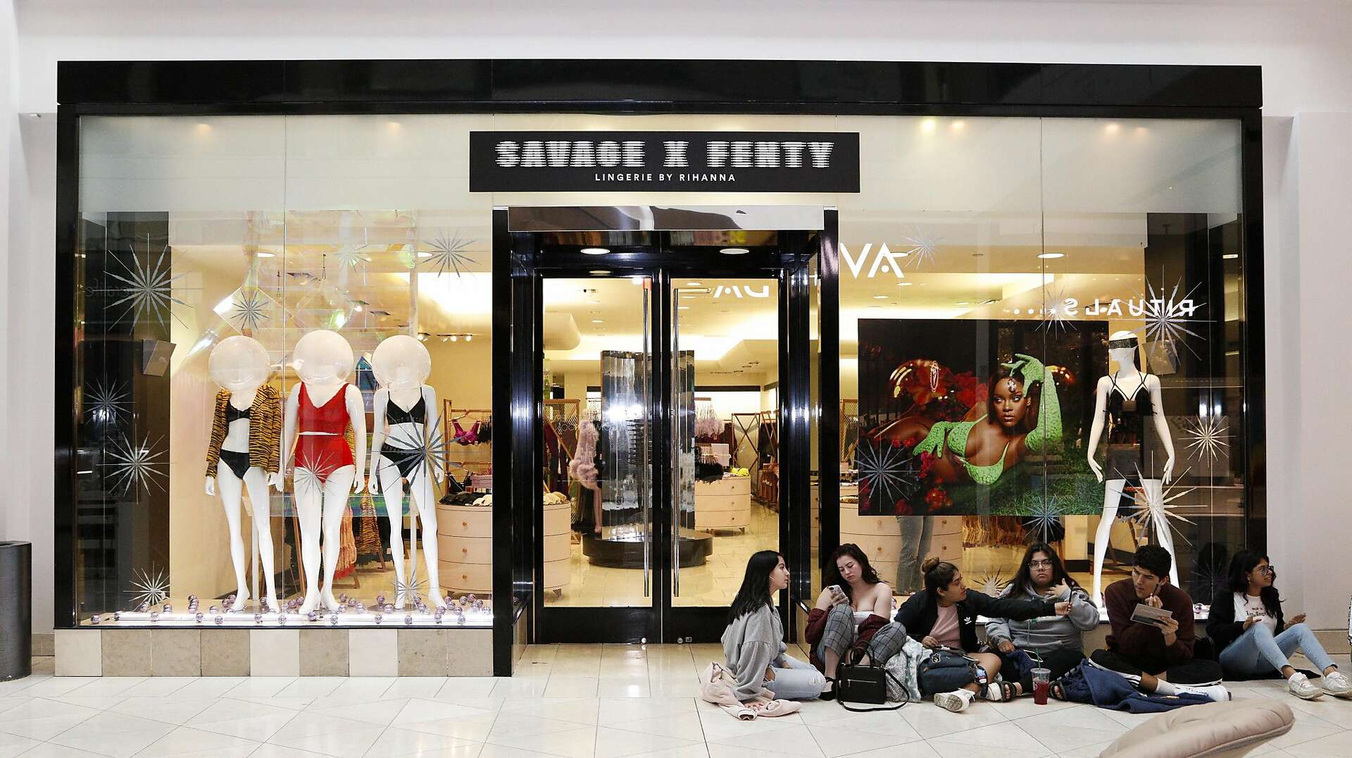 Peep Rihanna s Savage x Fenty lingerie pop up in Santa Clara