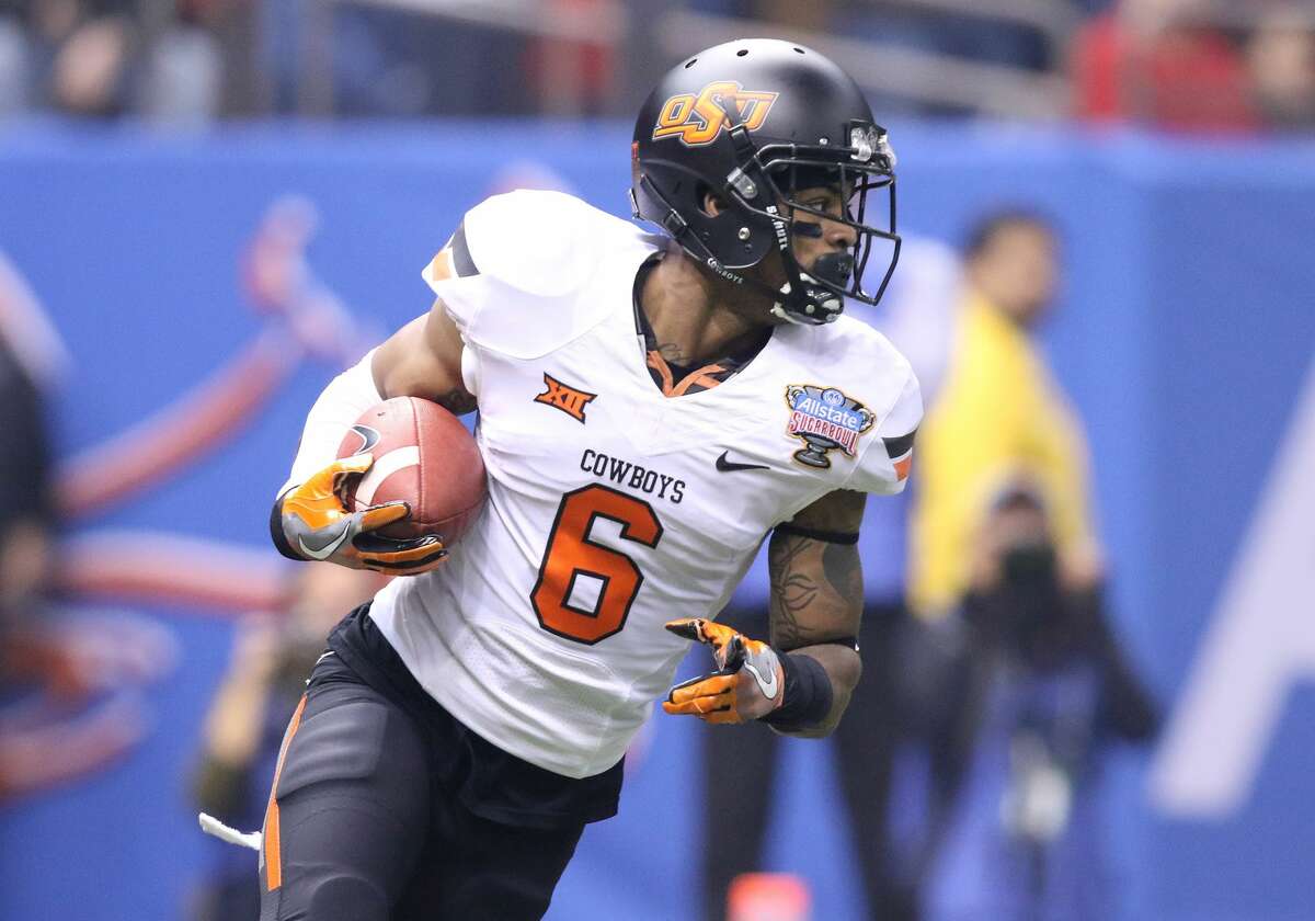 January 1, 2016: Oklahoma State Cowboys cornerback Ashton Lampkin (6) returns an interception during the Allstate Sugar Bowl between the Ole Miss Rebels and the Oklahoma State Cowboys at the Mercedes-Benz Superdome in New Orleans, La. (Photo by Scott Donaldson/Icon Sportswire) (Photo by Scott Donaldson/Icon Sportswire/Corbis via Getty Images)