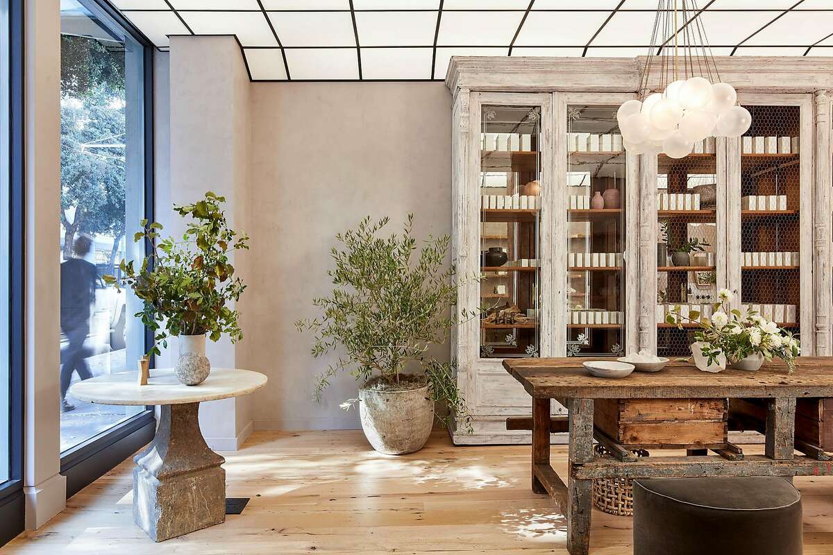 True Botanicals' flagship in San Francisco's Jackson Square is what CEO & founder Hillary Peterson calls a “self-care sanctuary”� an 1,800-square-foot sensorial playground complete with a bathtub-size rustic marble sink hosting an army of testers, a long reclaimed wood center console populated with products for play, an aromatherapy bar