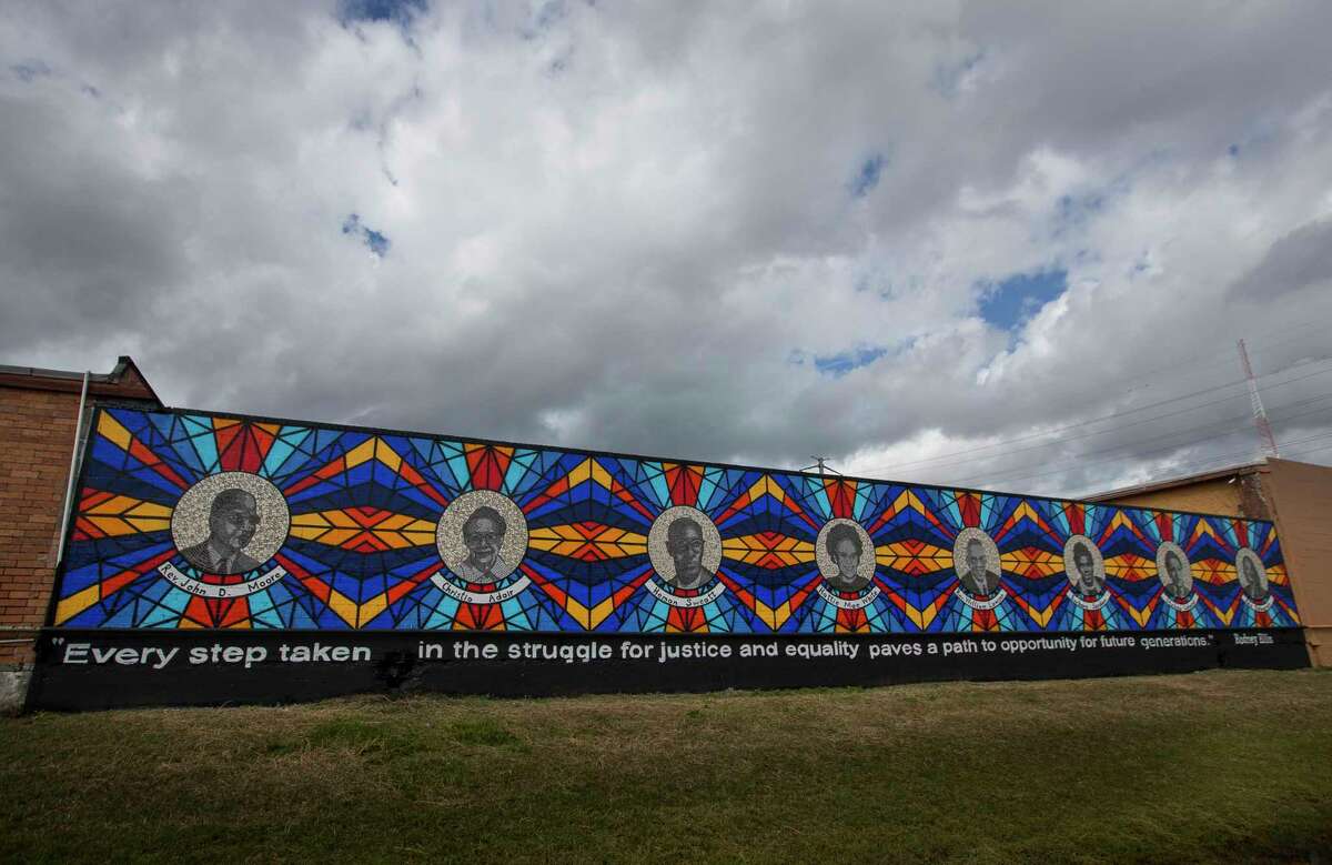 New mural represents pioneering African American activists