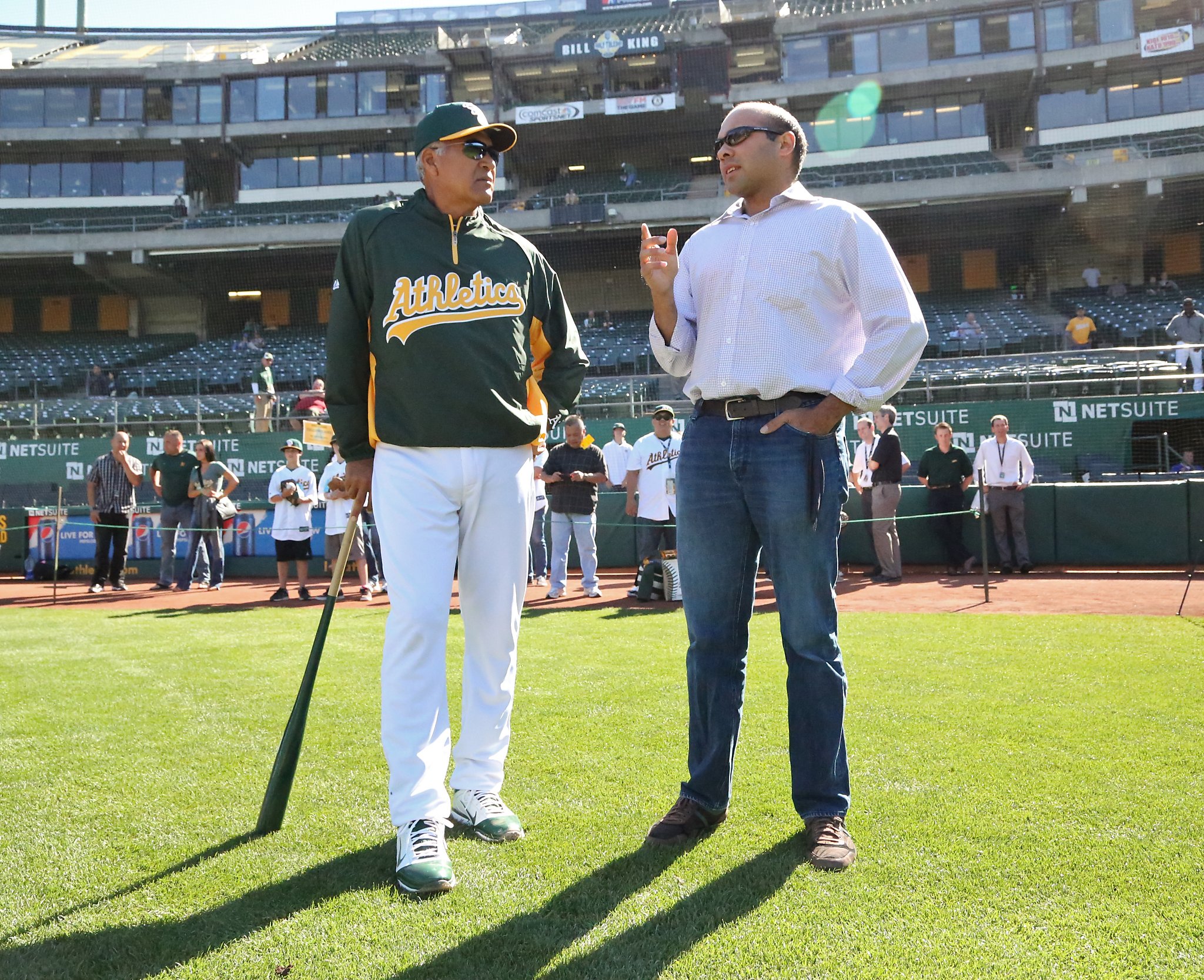 Giants boss Farhan Zaidi on Dodgers' World Series title: Still