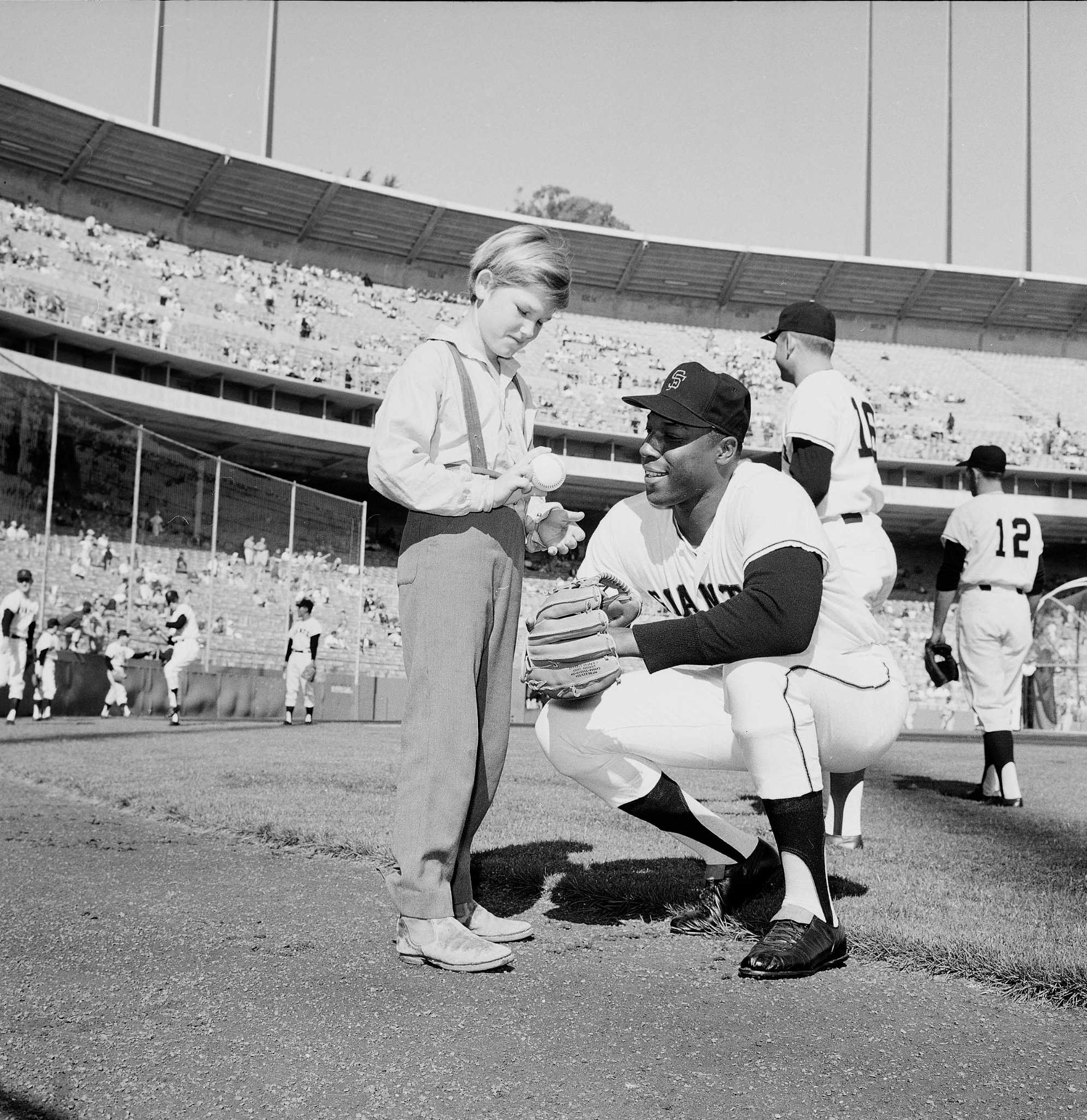 Willie McCovey fan letters: surprise visits, a batboy’s memory, that swing