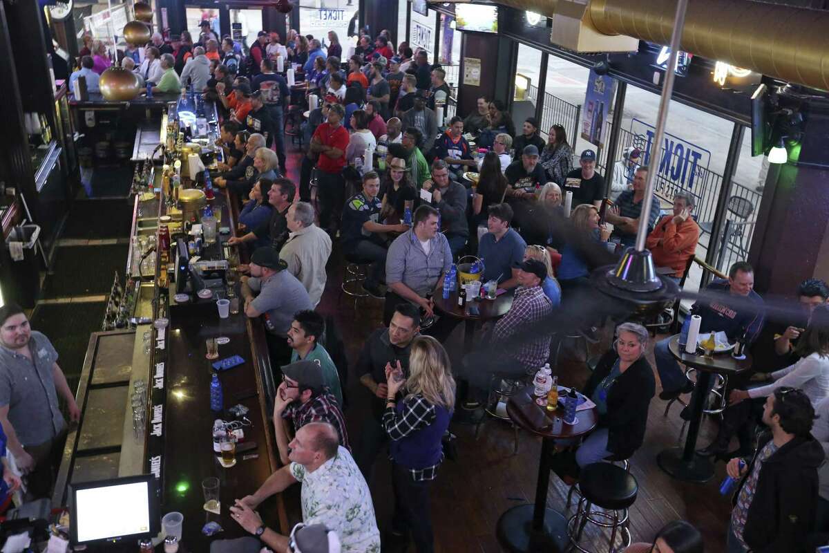 Downtown’s The Ticket Sports Pub bought by longtime River Walk bar