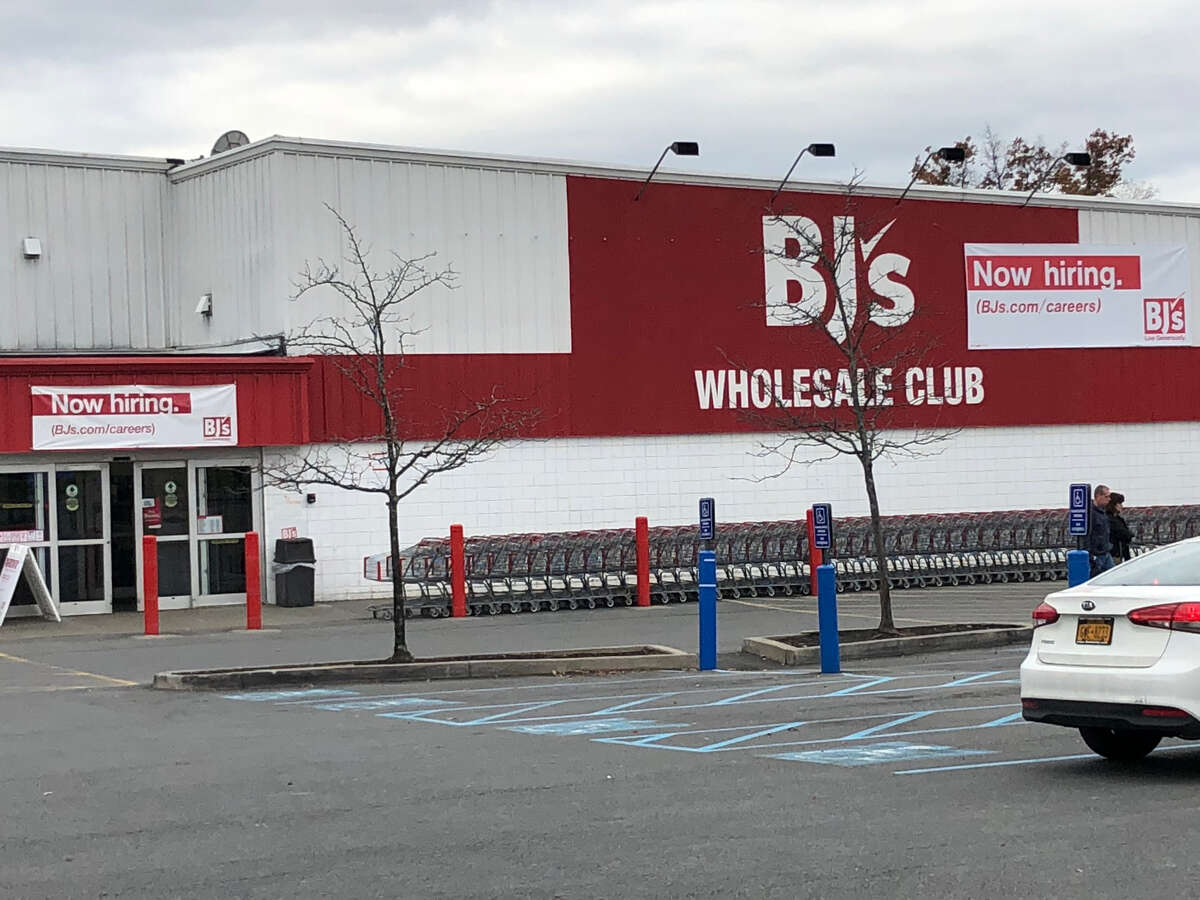BJ's Wholesale Clubs closed due to computer problem