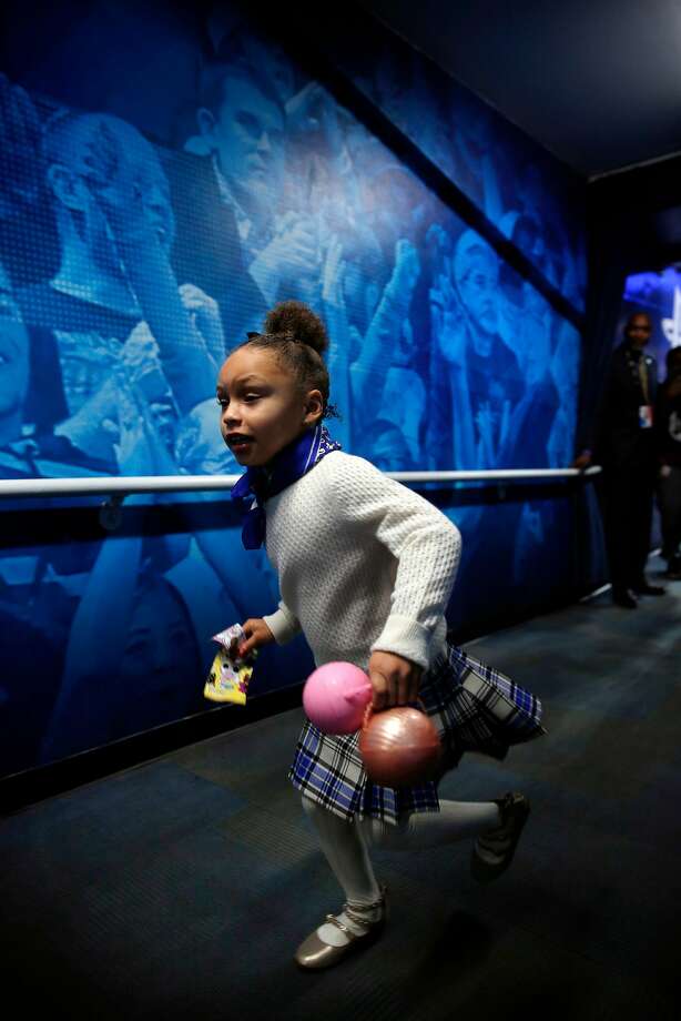 riley curry, 5, runs as part of stephen currys warm-up ritual.