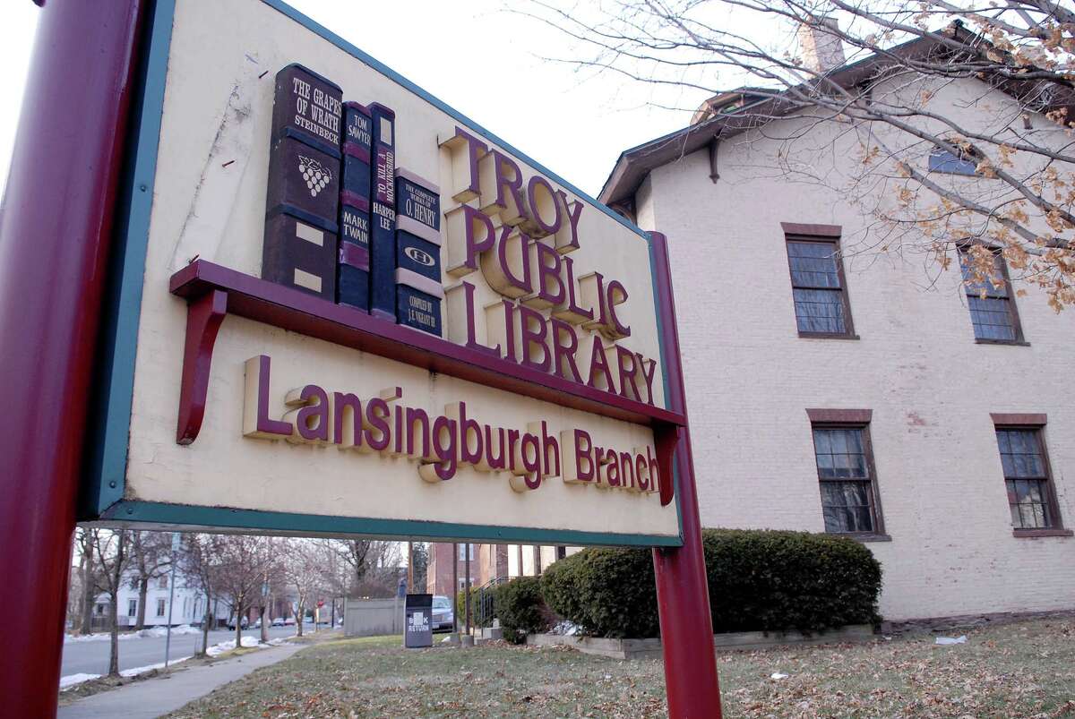 The Lansingburgh branch of the Troy Public Library at 114th Street and Fourth Avenue, seen here on Wednesday, Dec. 30, 2009, will be reopening. (Paul Buckowski / Times Union)