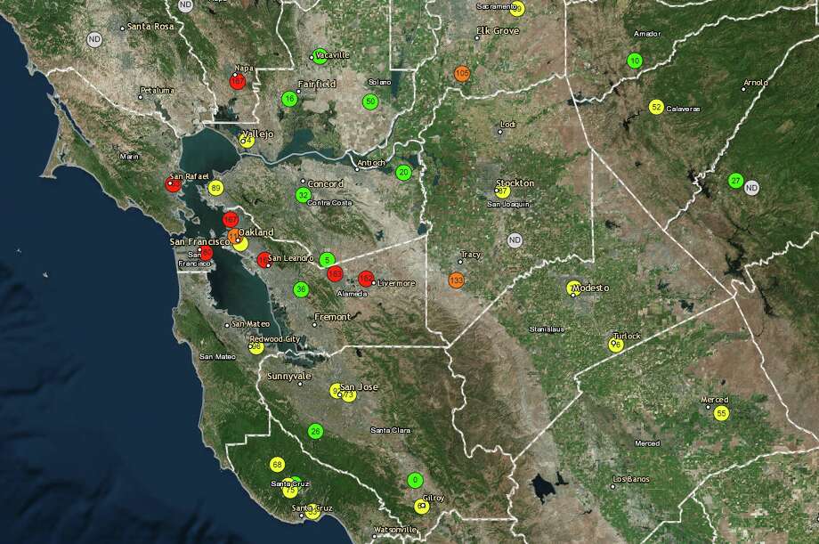 Air quality levels around the Bay Area at 5 a.m. on Nov. 9, 2018, as smoke from the Camp Fire poured into the region. The areas marked red are considered "unhealthy." Photo: Air Now