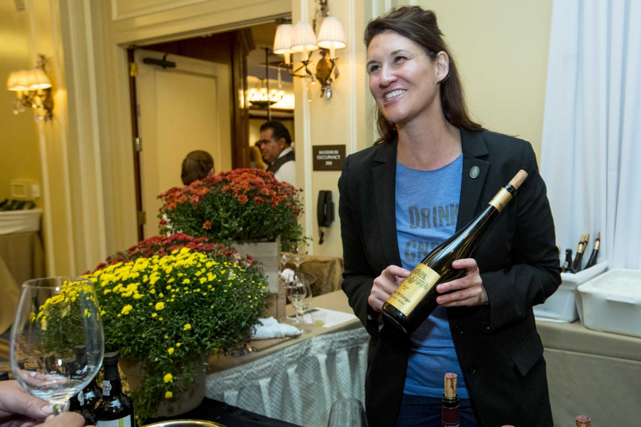 Mastro’s Julie Dalton wins Iron Sommelier wine competition
