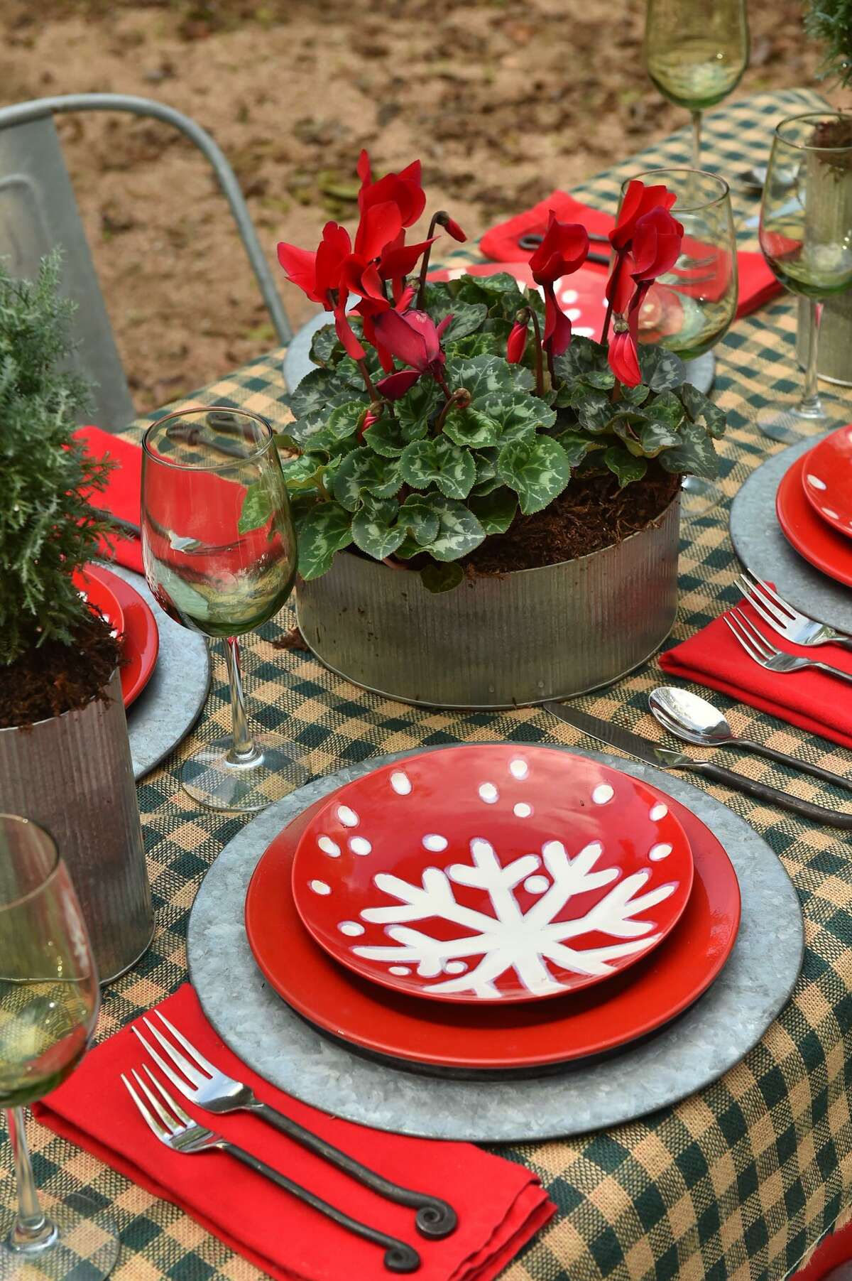 A Downton Abbey tablescape on a cottage budget