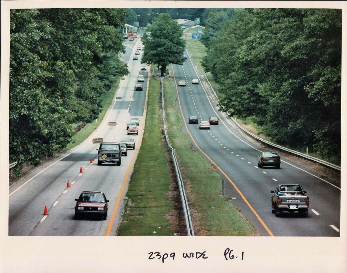 A vintage photo fo traffic on the parkway