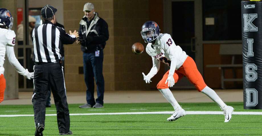 Seven Lakes Ends Streak Against Cinco Ranch Reaches Playoffs