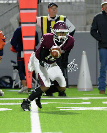 Seven Lakes Ends Streak Against Cinco Ranch Reaches Playoffs