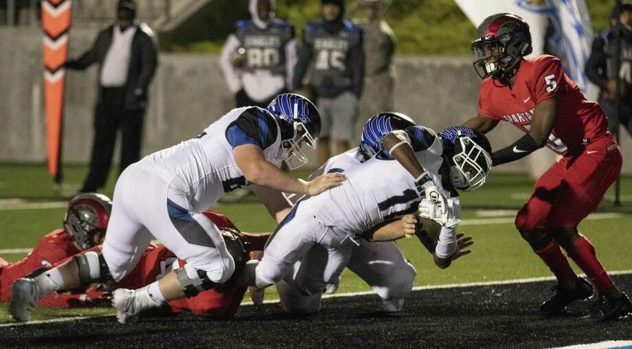 Football New Caney Wins Epic Battle Line On 59 Over Porter The