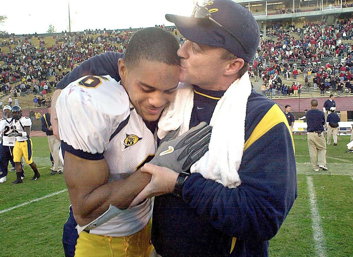 Cal football legend Geoff McArthur, Aaron Rodgers' top receiver in college,  has cancer. He's had to crowdfund medical bills. : r/GreenBayPackers