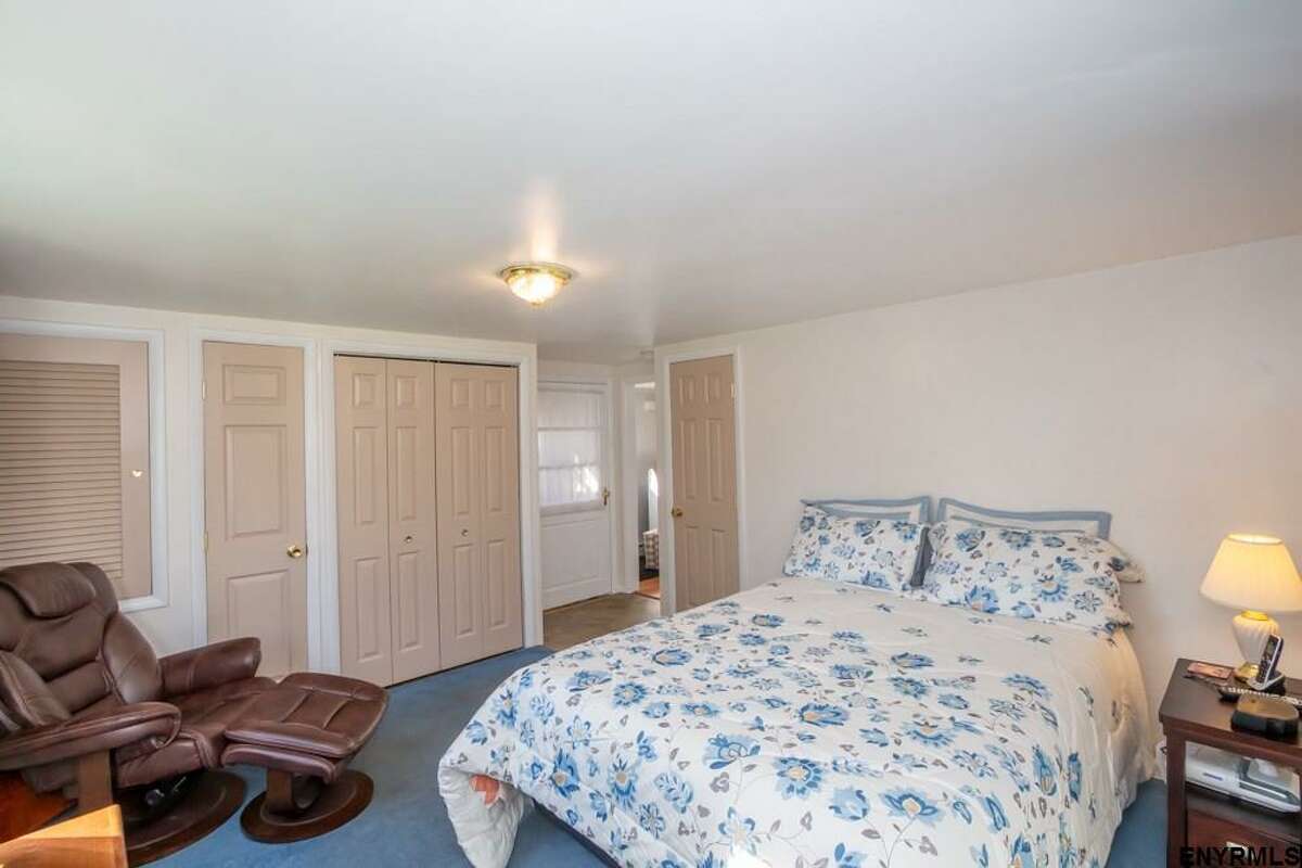 For sale 4 homes under 300K