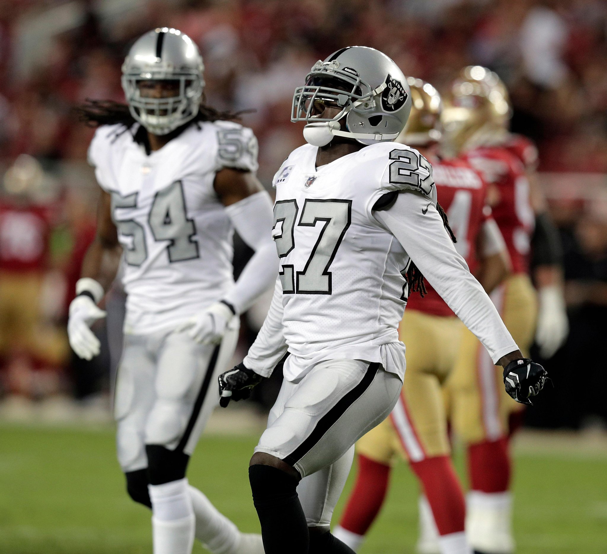 Pro Bowl safety Reggie Nelson visiting Raiders