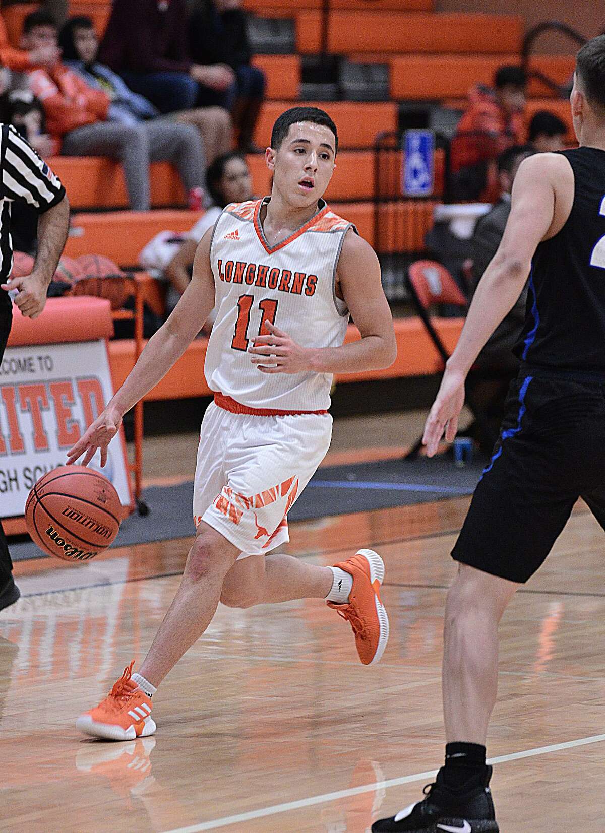 Alex Idrogo had a game-high five assists Tuesday along with 13 points and three steals in United’s 63-53 win over Edinburg Vela.