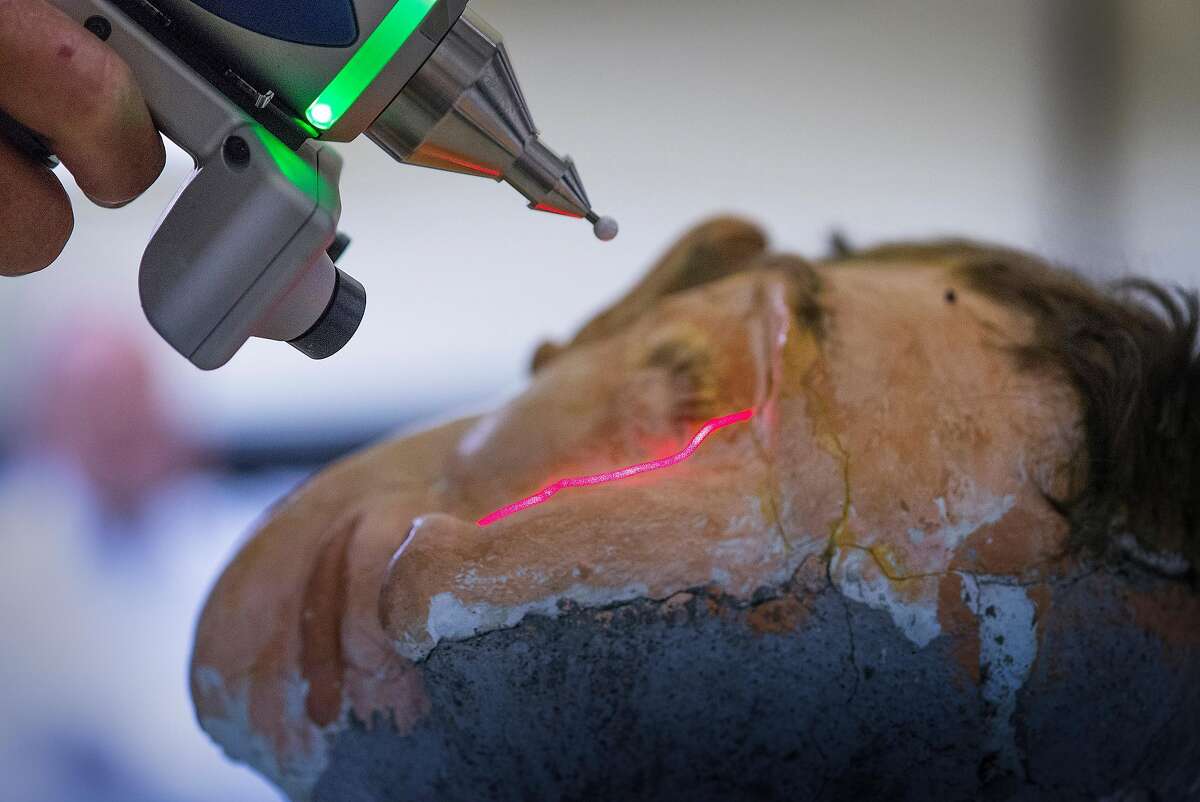 Fake heads used in daring Alcatraz escape recreated by FBI