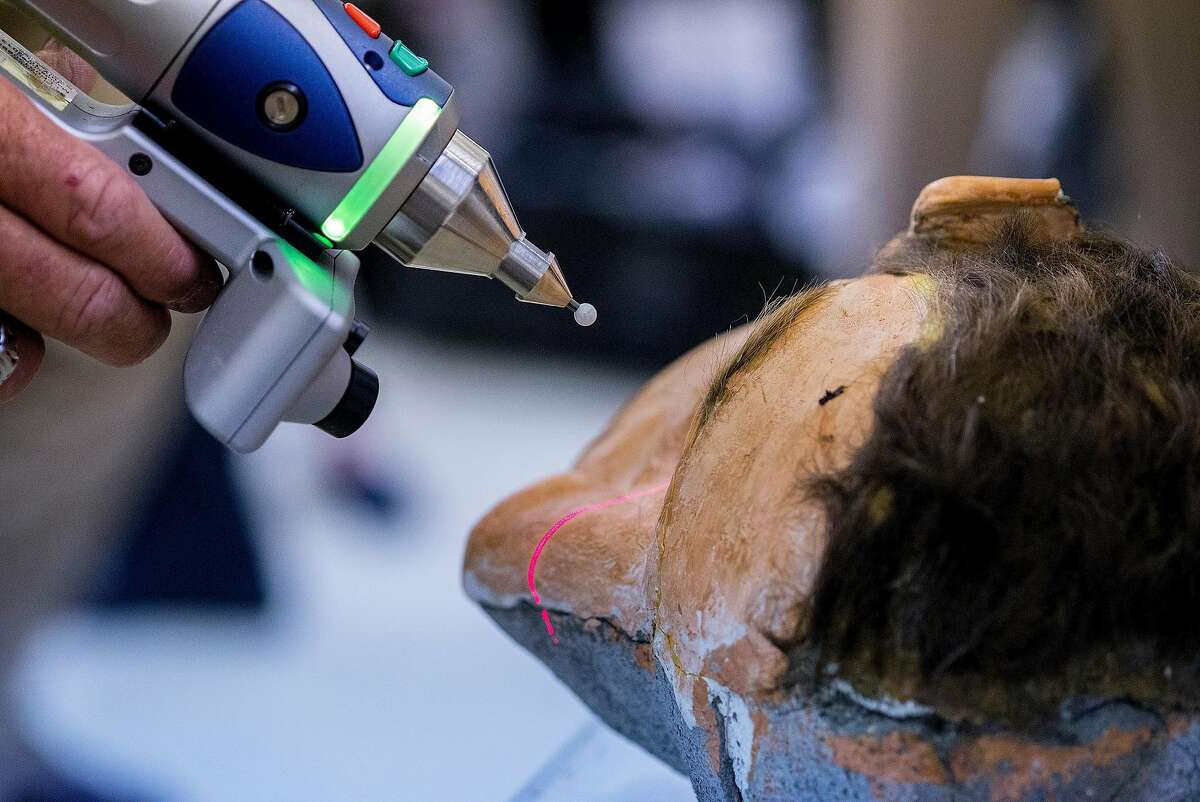 Fake heads used in daring Alcatraz escape recreated by FBI