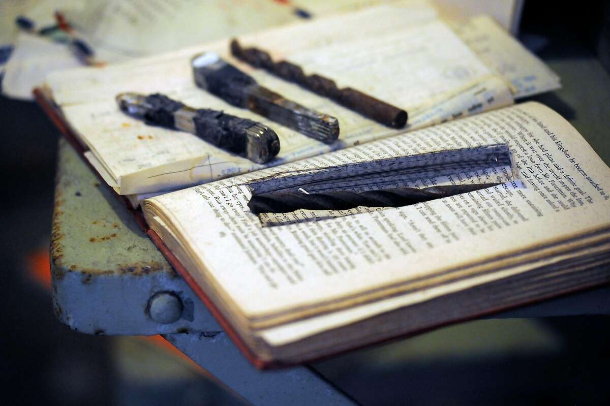 Fake heads used in daring Alcatraz escape recreated by FBI