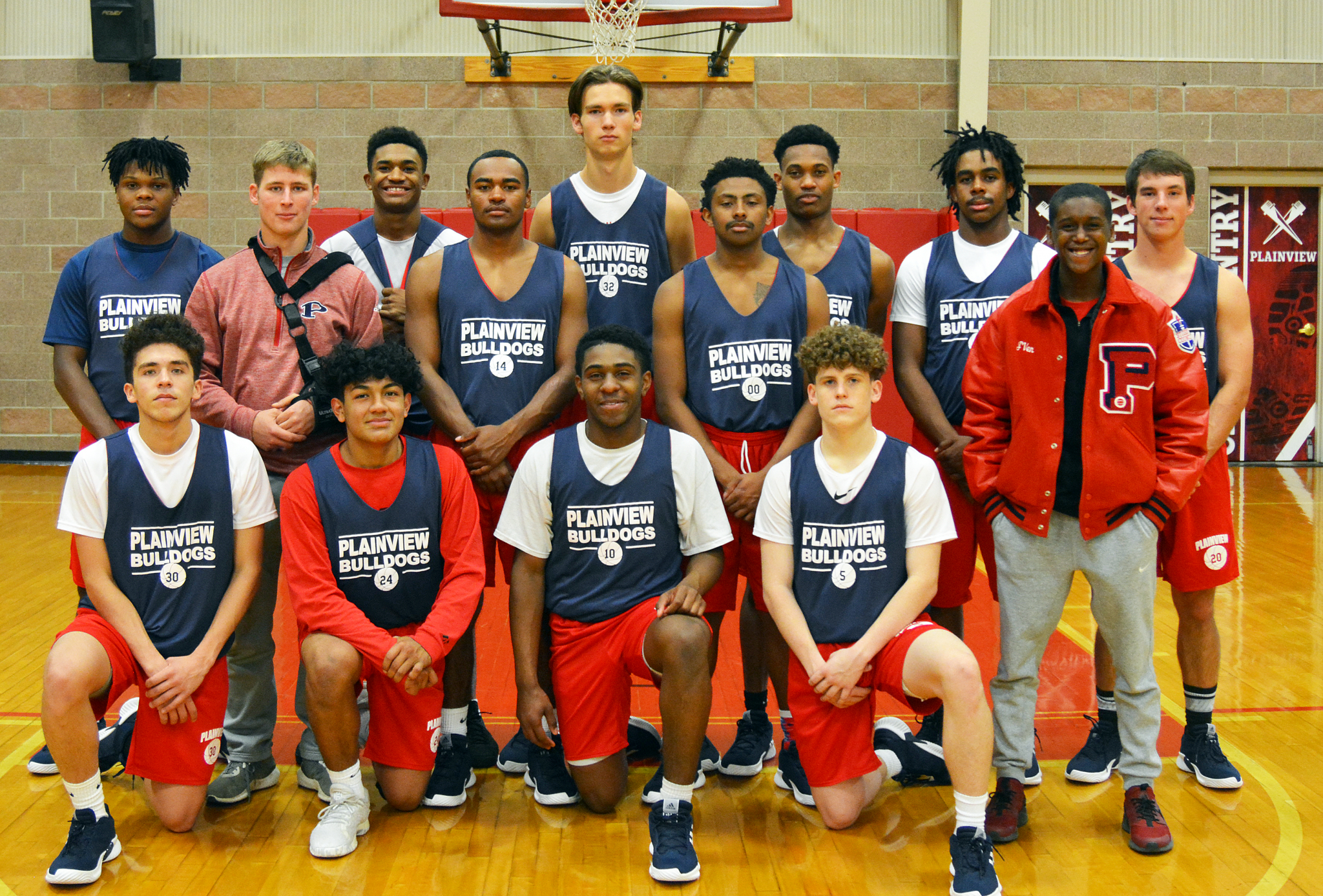 Plainview focuses on playing 'Bulldog basketball ...