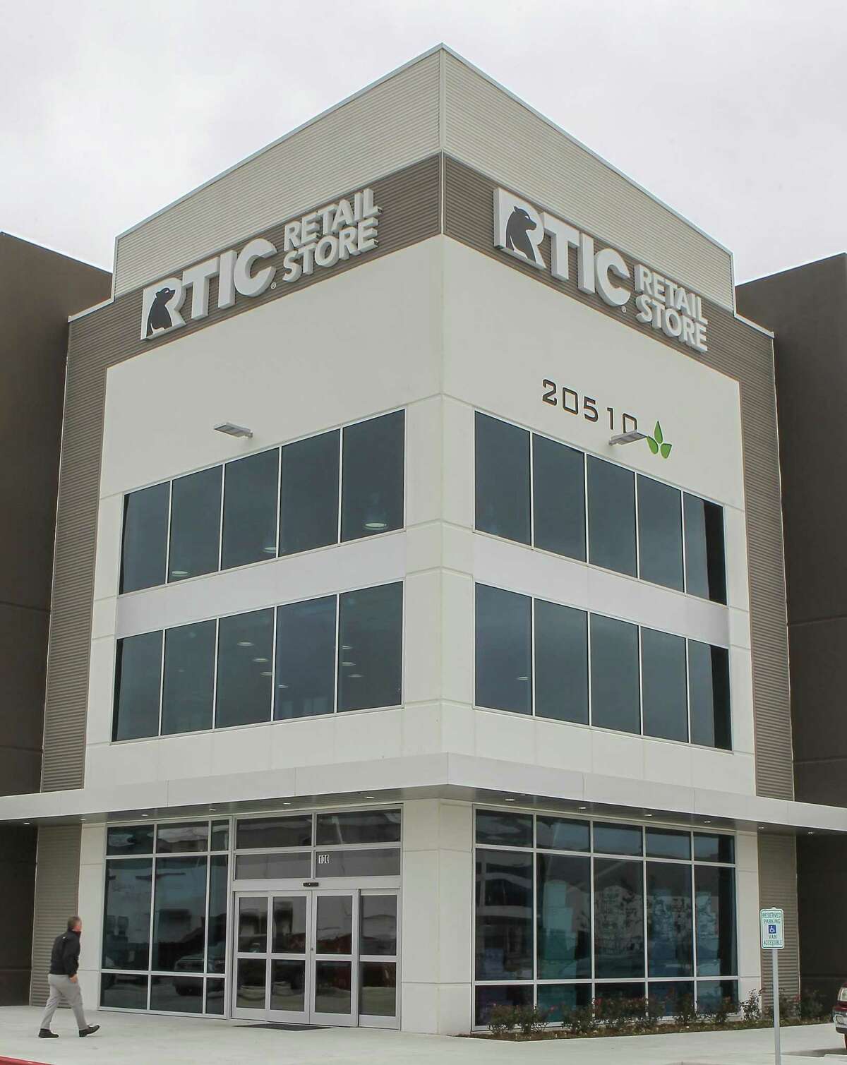Rtic, expanding beyond coolers, opens flagship store in Cypress