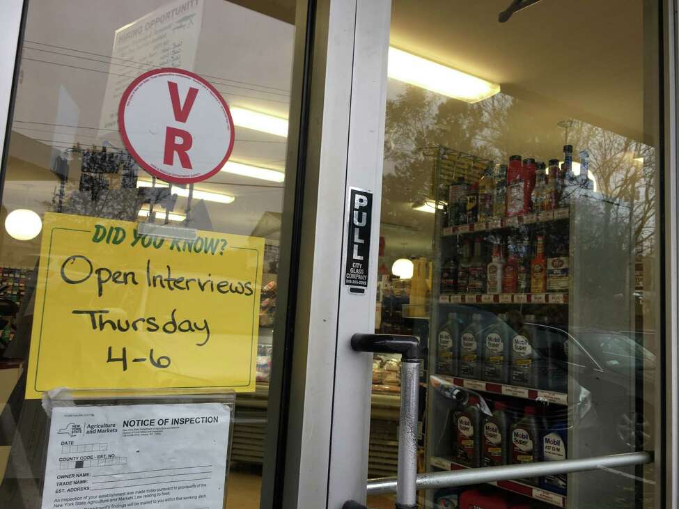 New York Minimum Wage Set To Increase Higher Pay Debate Rages On