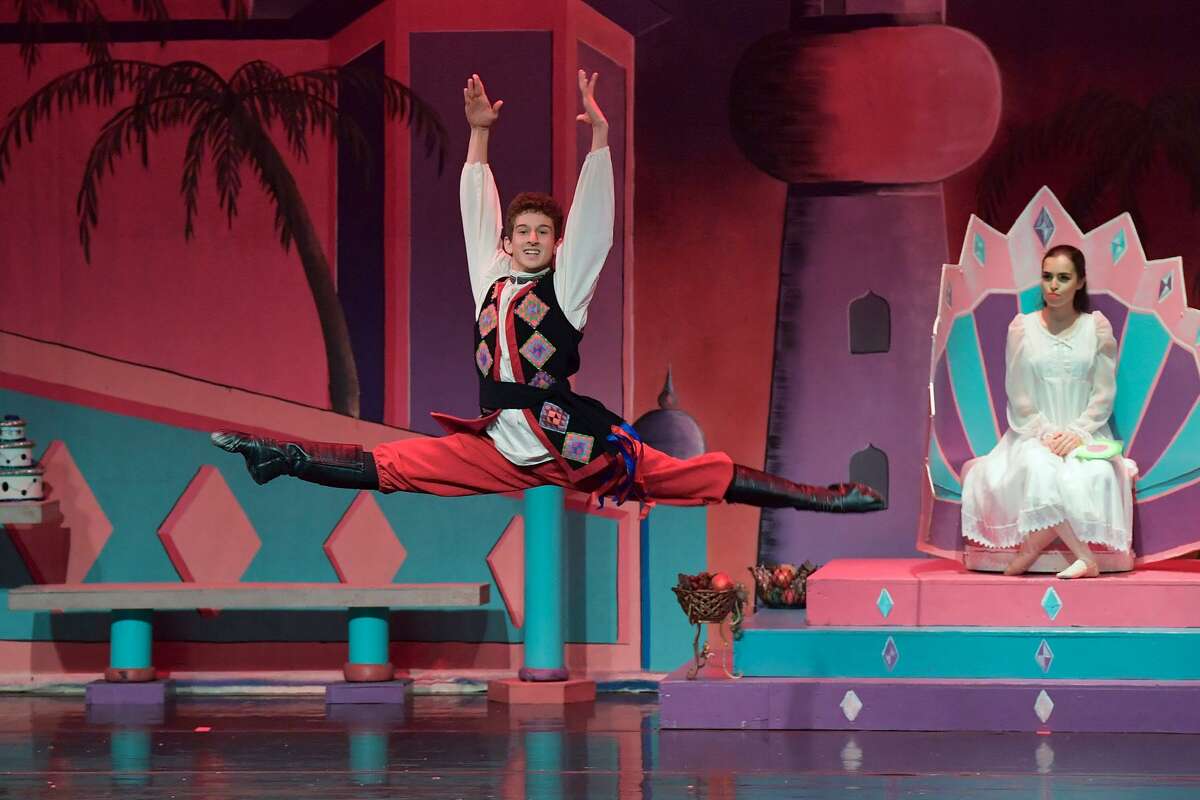 Kingwood Dance Theatre kicks off the holiday season with the Nutcracker