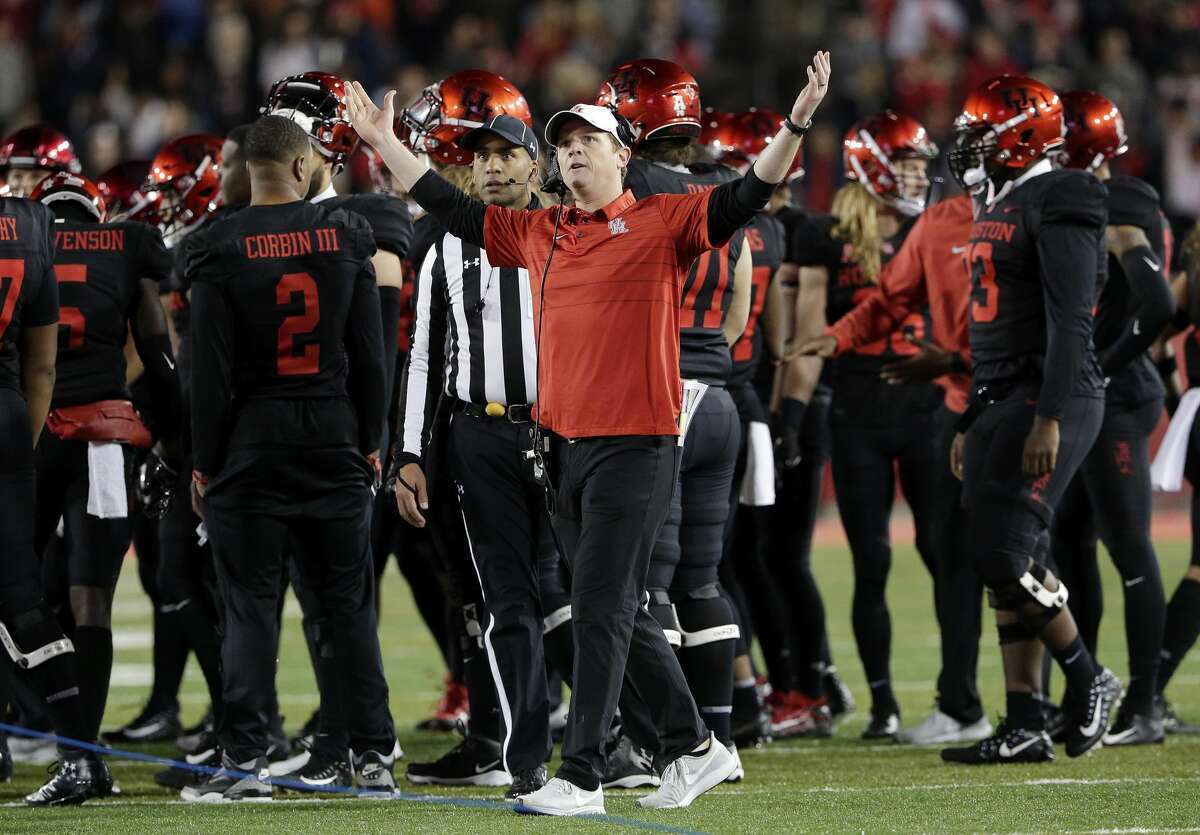 Houston head coach Major Applewhite reacts during a time out during the first half of their football game against Tulane Thursday, Nov. 15, 2018 in Houston, TX.